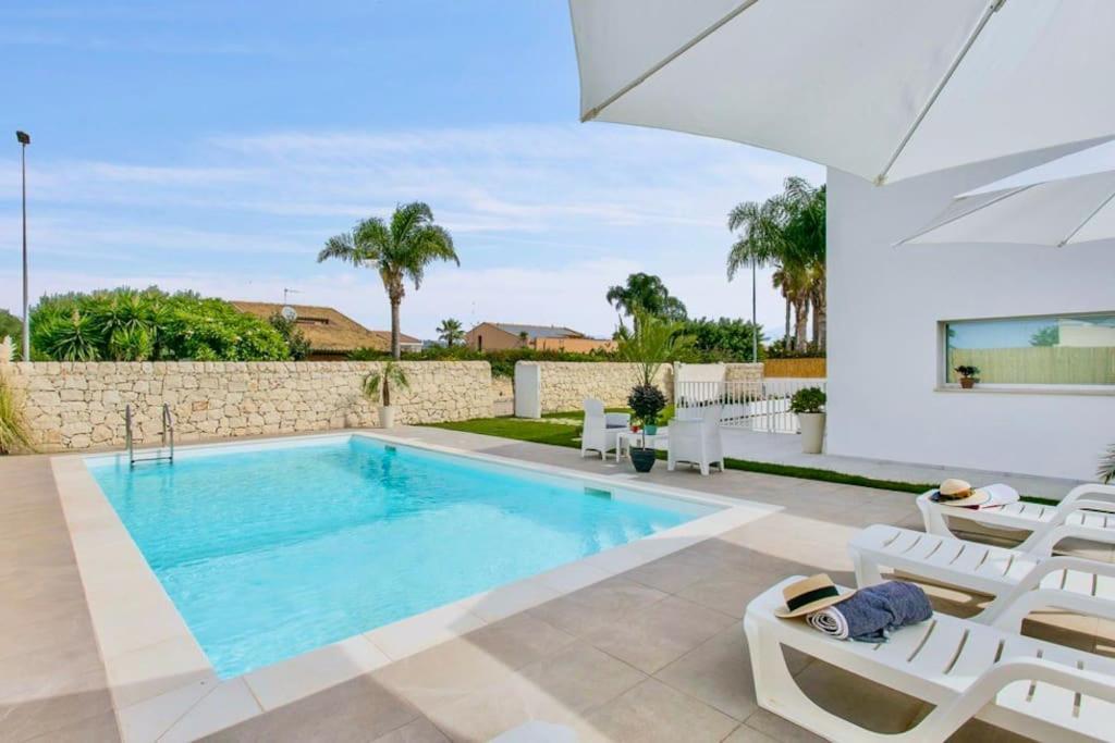 Domus Maulli - Villa Sul Mare Marina di Ragusa Eksteriør billede